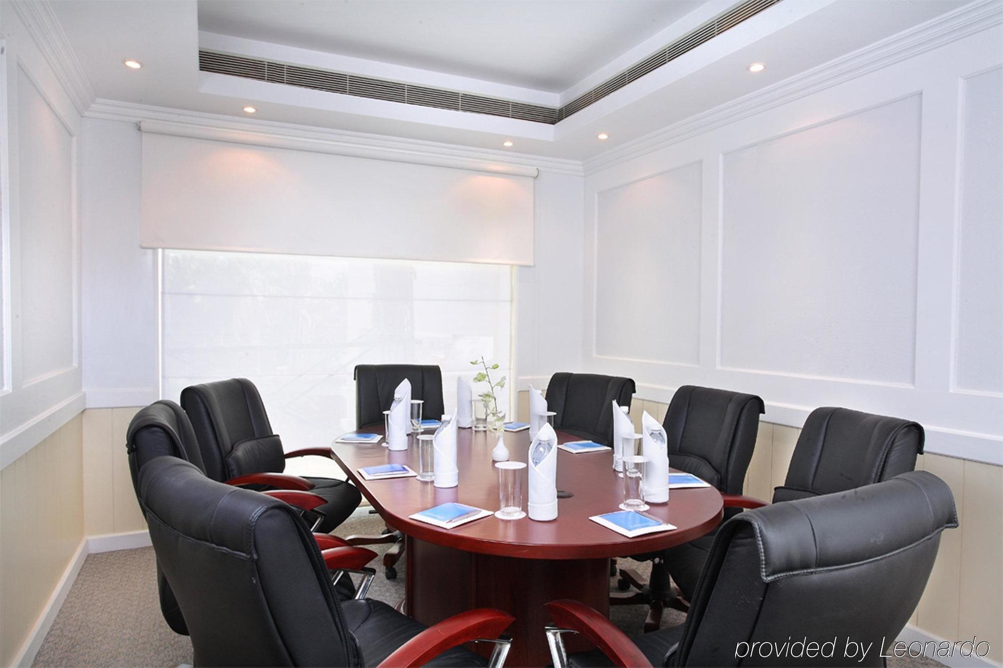 Hotel Radisson Blu Kochi Negocio foto Meeting room