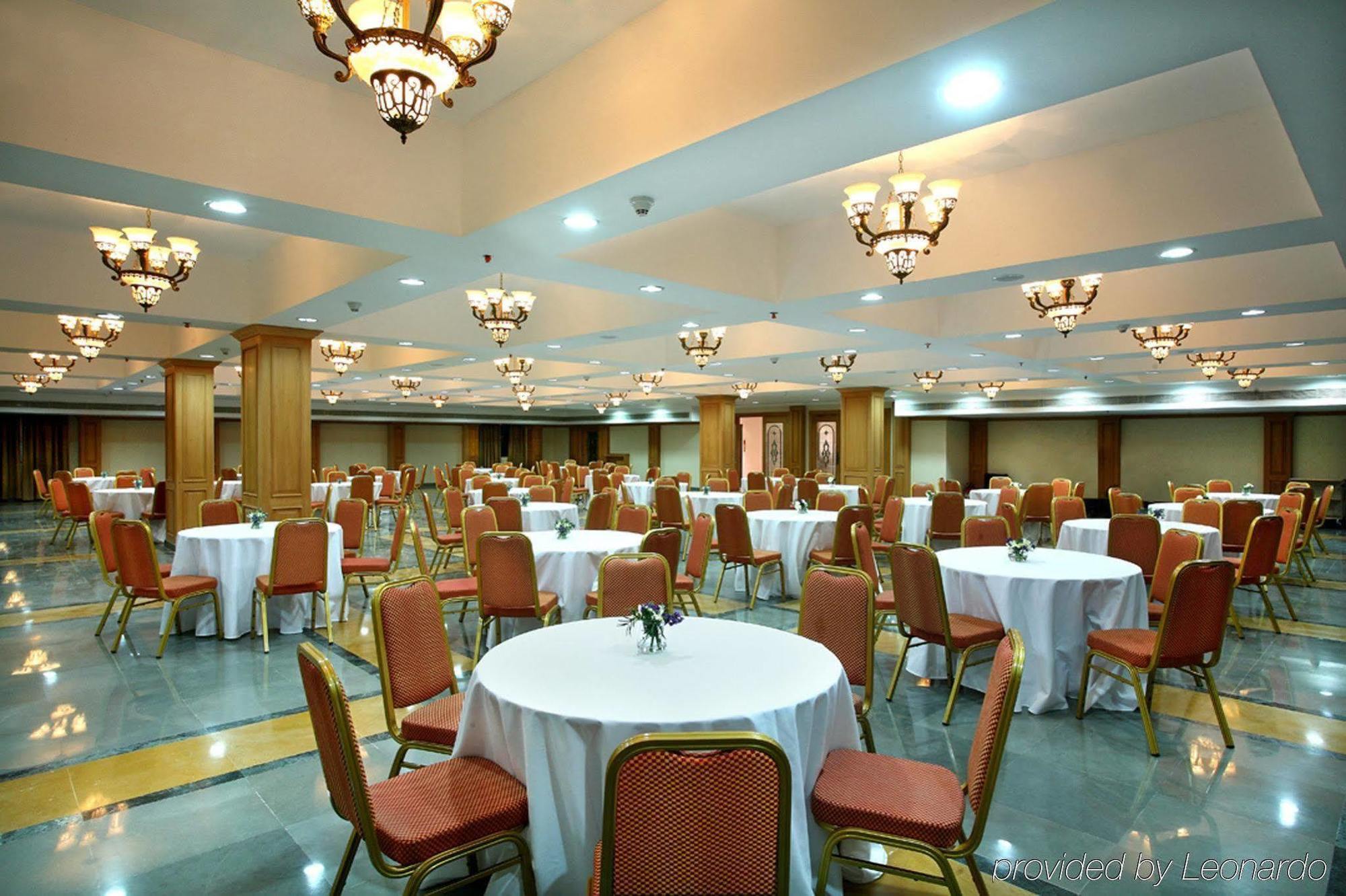 Hotel Radisson Blu Kochi Facilidades foto The Grand Ballroom