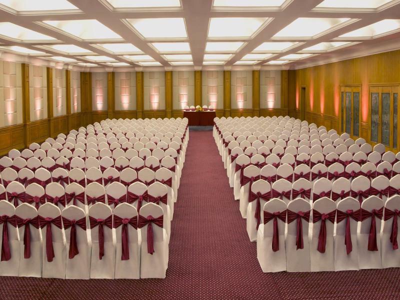 Hotel Radisson Blu Kochi Exterior foto The Grand Ballroom